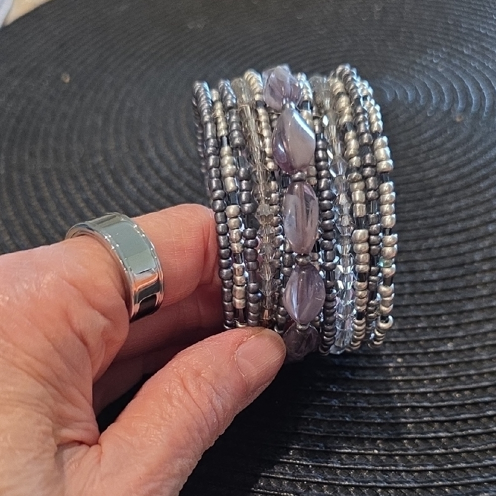 Elegant Silver and Purple Beaded Bracelet